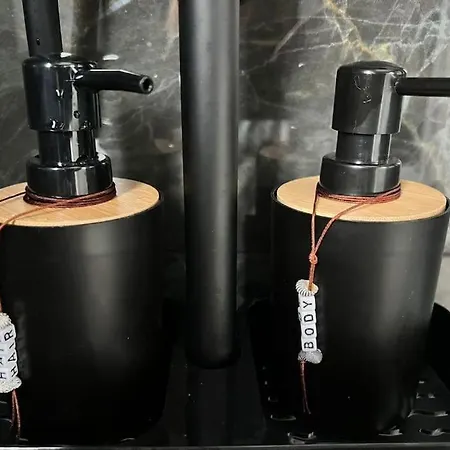 Apartmán Margarita Gardens Two 1bed Flats 500m From Sea *