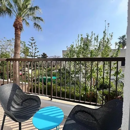 Apartmán Margarita Gardens Two 1bed Flats 500m From Sea *