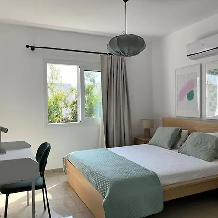 Margarita Gardens Two 1bed Flats 500m From Sea