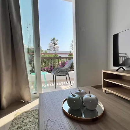 Margarita Gardens Two 1bed Flats 500m From Sea Apartment Paphos