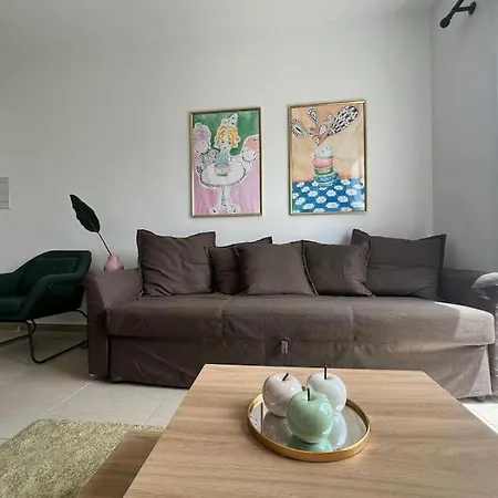 Margarita Gardens Two 1bed Flats 500m From Sea