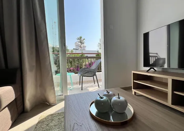 Margarita Gardens Two 1bed Flats 500m From Sea Lejlighed Paphos