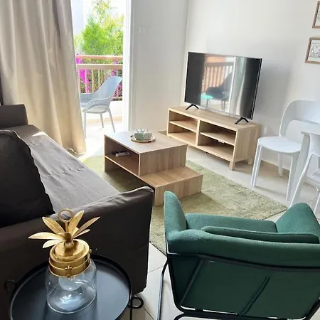 아파트 Margarita Gardens Two 1bed Flats 500m From Sea 파포스